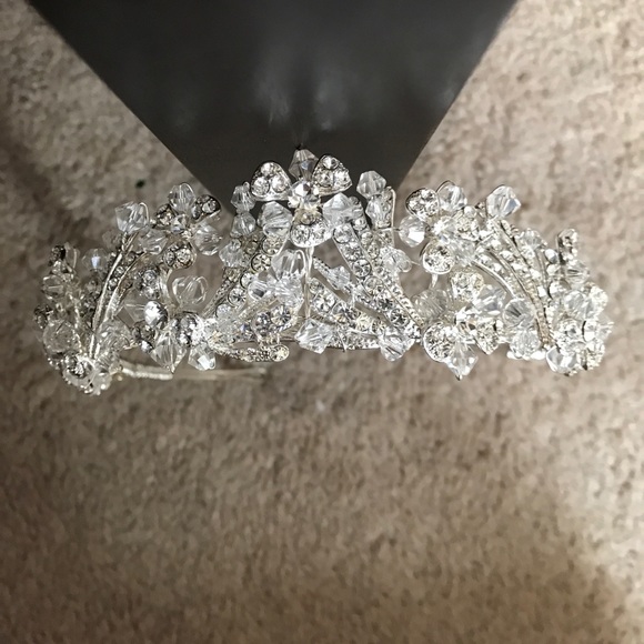 Wedding Tiara - Picture 3 of 8